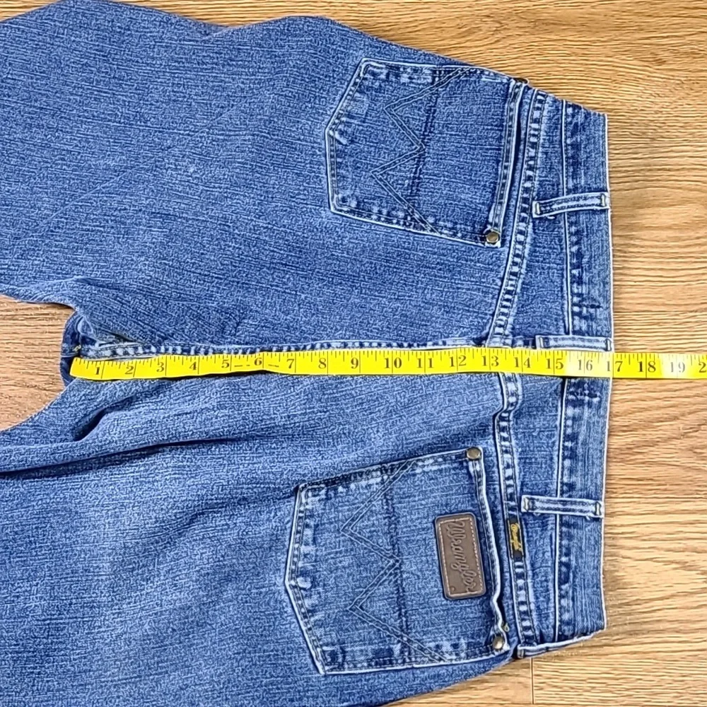 WRANGLER GORGE STRAIGHT VINTAGE COWBOY CUT MEN'S DISTRESSED BLUE JEAN 42x30